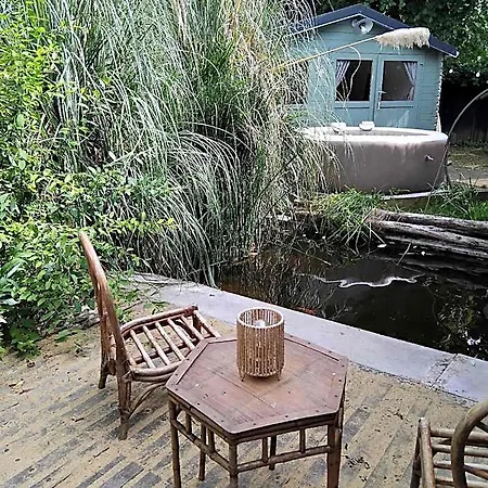 Mimi La Sardine Bed & Breakfast