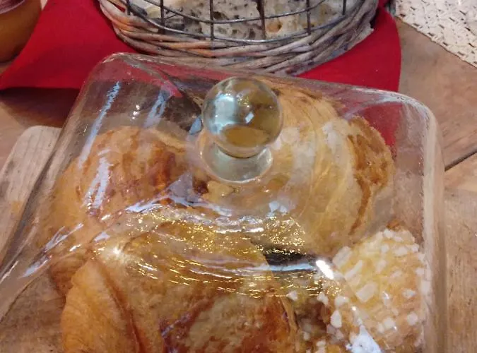 Mimi La Sardine Bed & Breakfast